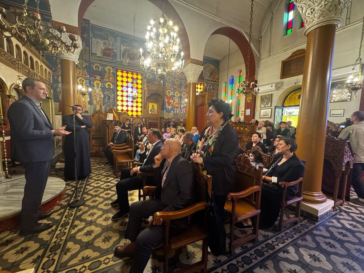 2025 წლის 27 აპრილს თესალონიკის ქართული სამრევლოს წმინდა ნიკოლოზის ტაძარში, თესალონიკის ქართულ დიასპორასთან და 29 აპრილს ქ. დრამის ქართულ დიასპორასთან შეხვედრა გამართეს საქართველოს პარლამენტის დიასპორის კომიტეტის თავმჯდომარემ, ირაკლი ზარქუამ, საქართველოს საგარეო საქმეთა მინისტრის მოადგილემ, ვლადიმერ კონსტანტინიდიმ და დიასპორის კომიტეტის წევრმა, ნოდარ ტურძელაძემ